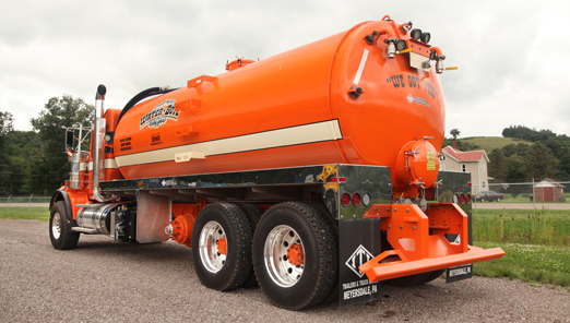 oil-field-vacuumtruck